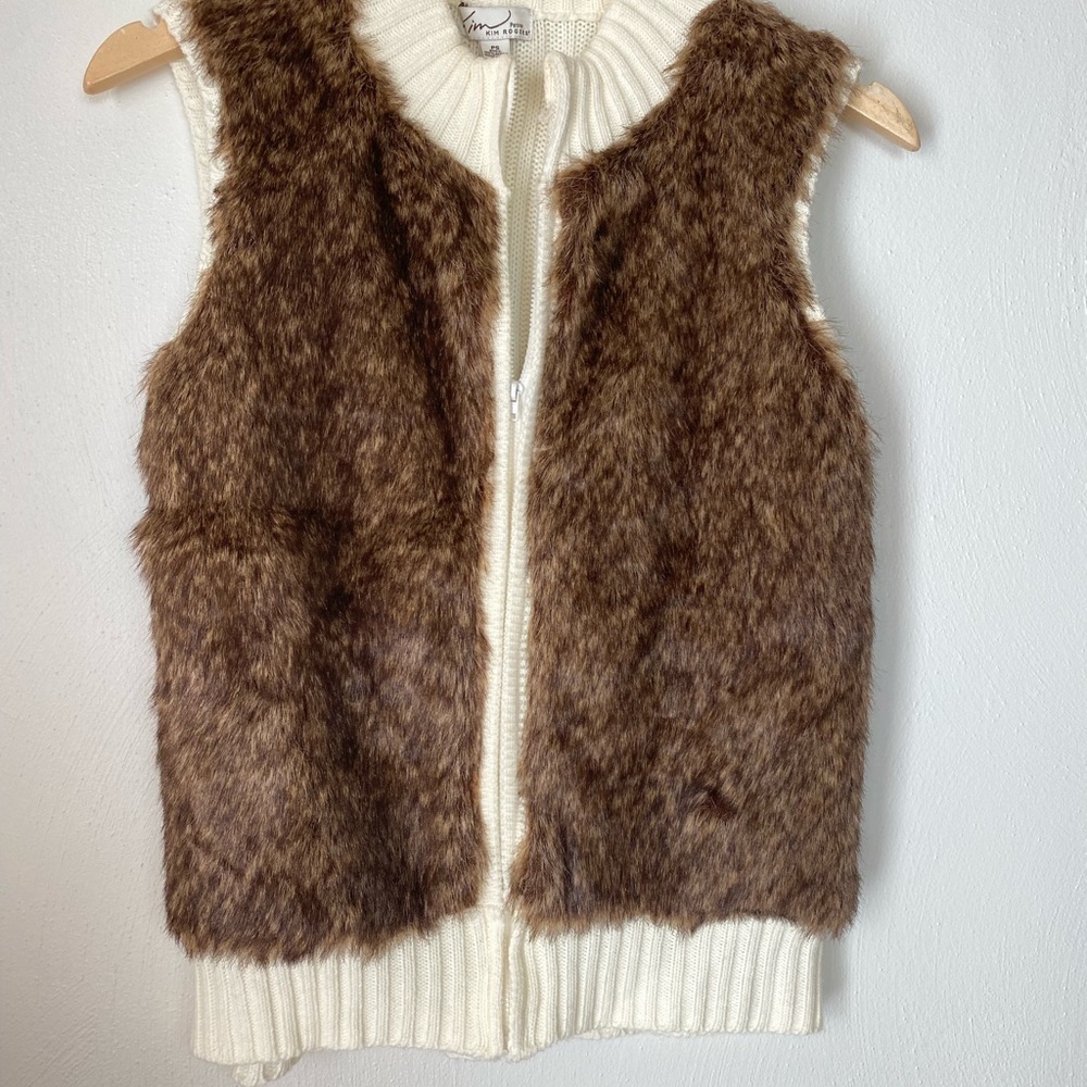 NWOT: Kim Rogers Petite Faux Fur Knit Vest. Brown/Ivory. Sz PS. - Picture 12 of 12